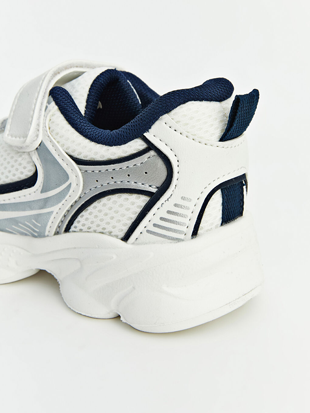 Beyaz Bağcık ve Cırt Cırtlı Erkek Bebek Spor Ayakkabı-3