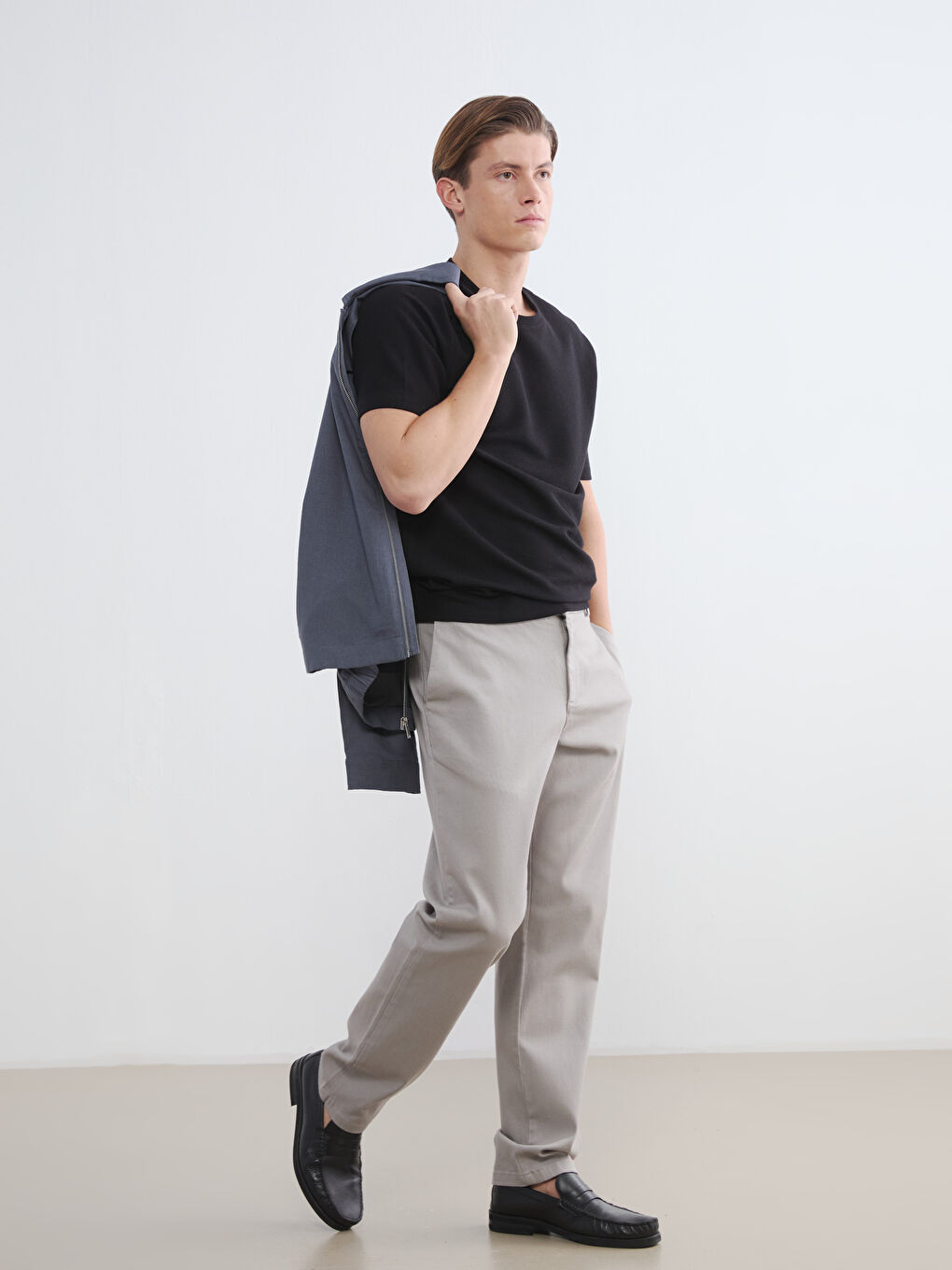 Gri Standart Fit Erkek Pantolon