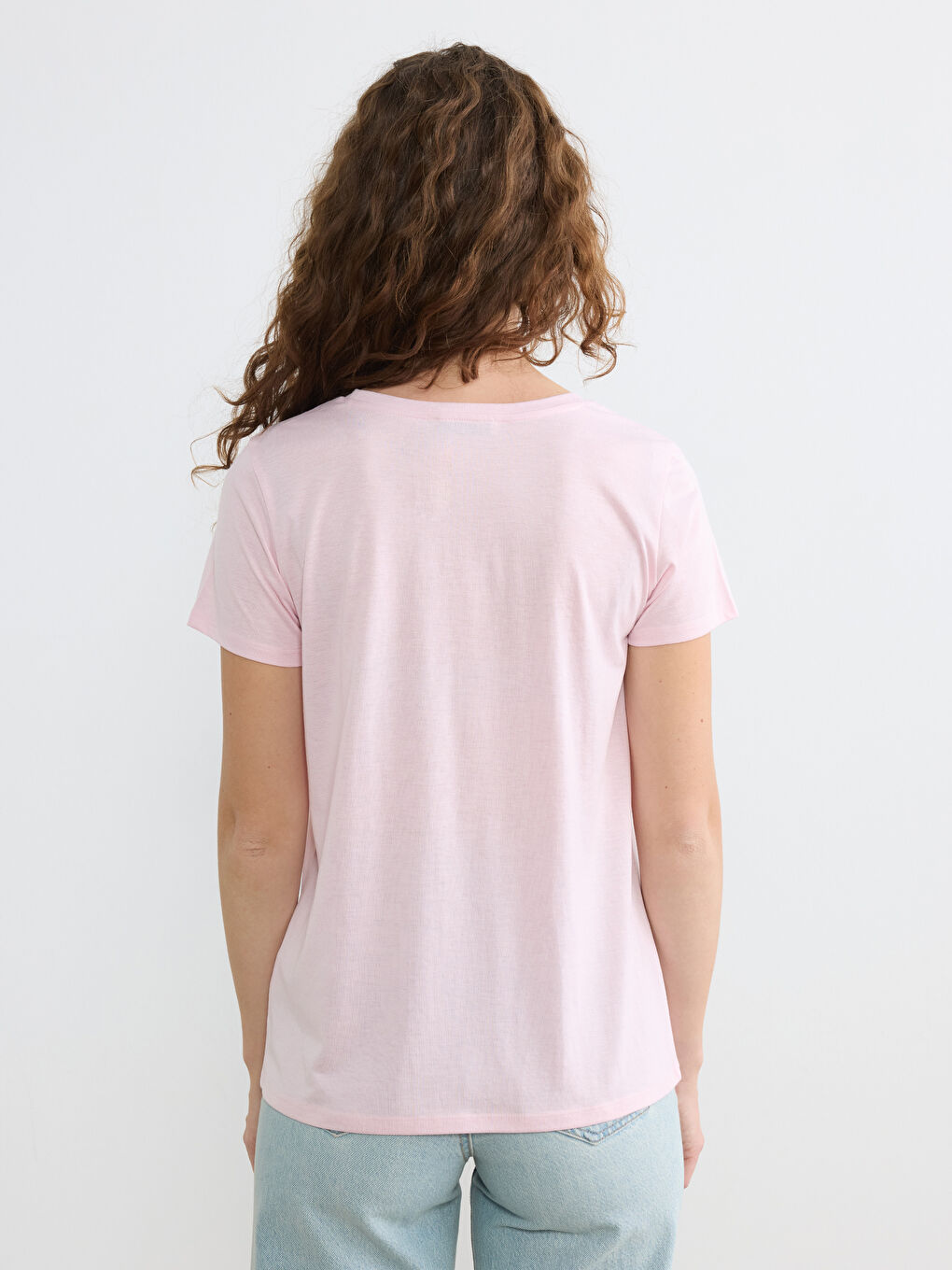 Pembe Bisiklet Yaka Çiçek Baskılı Kadın Tişört-3