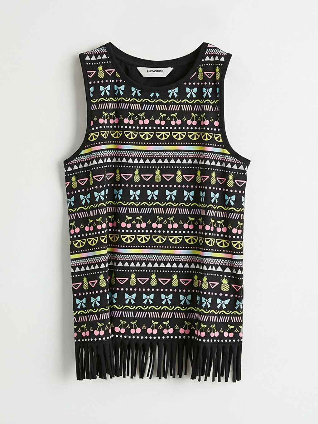 تیشێرت تانک نه‌خشدار بە وردەکاری قەڵاوی بۆ کچان