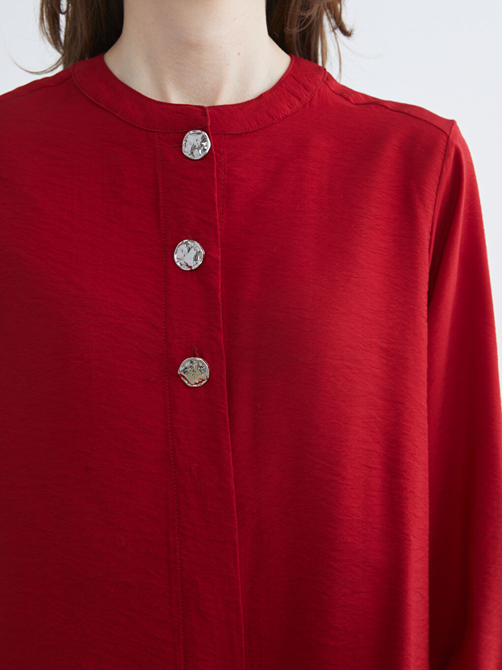 Kırmızı Hakim Yaka Dokulu Kadın Gömlek-2