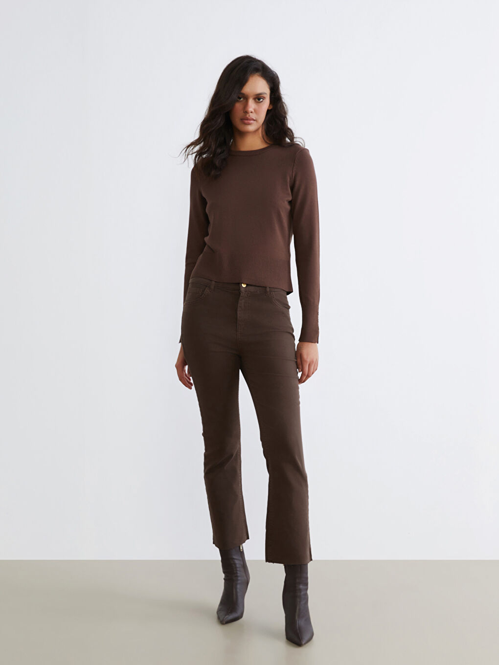 Kahverengi Crop Flare Kadın Jean Pantolon	