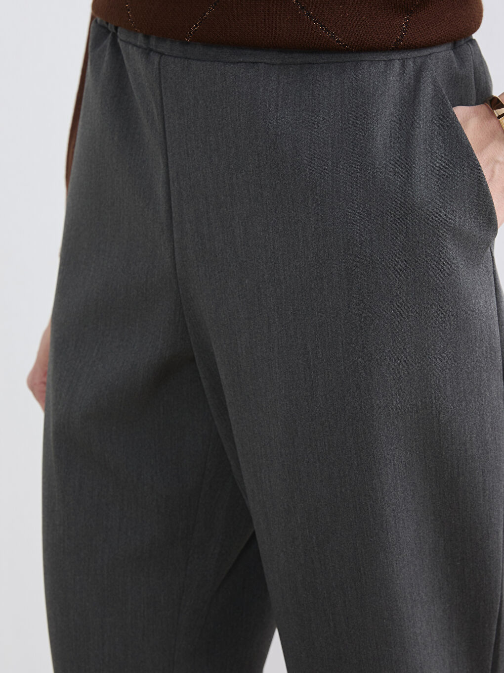 Gri Beli Lastikli Kadın Pantolon-2