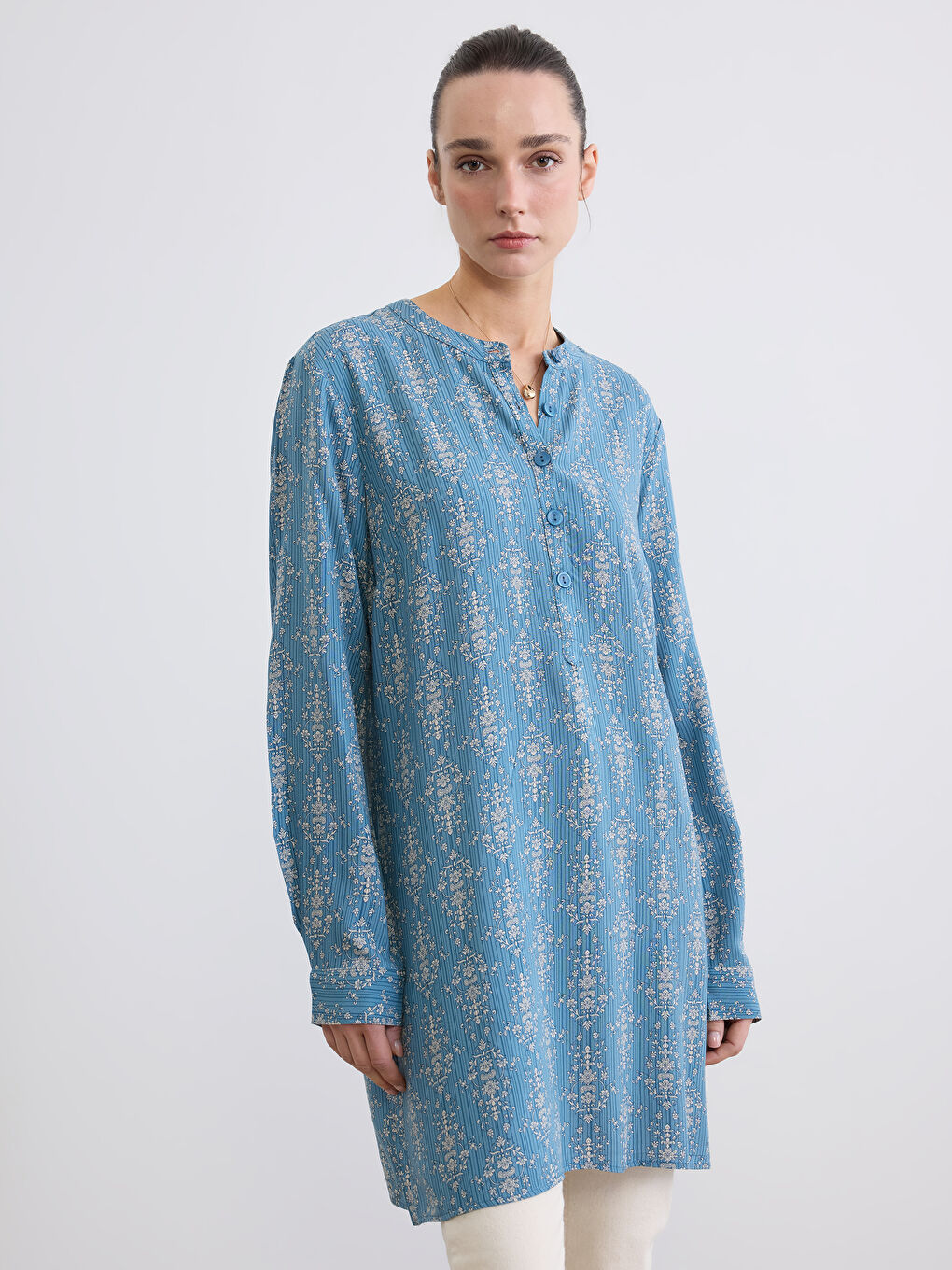 Mavi Hakim Yaka Desenli Kadın Tunik