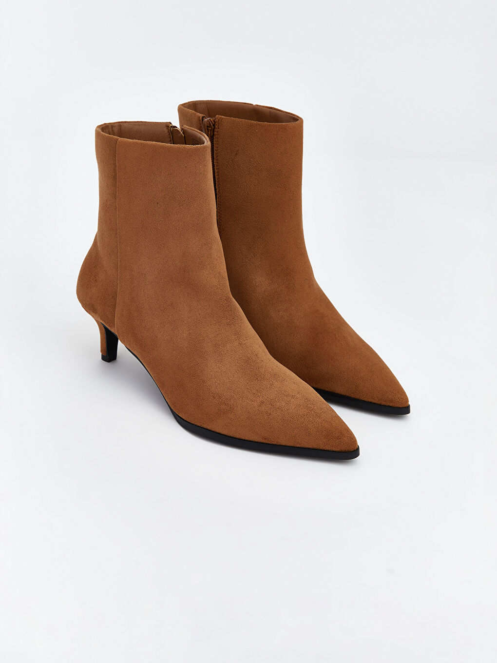 أحذية طويلة حتى الركبة بيج امرأة