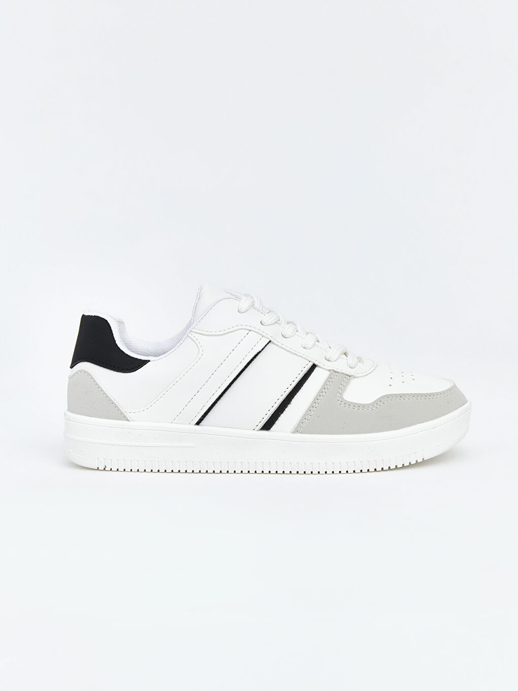 أحذية رياضية-1