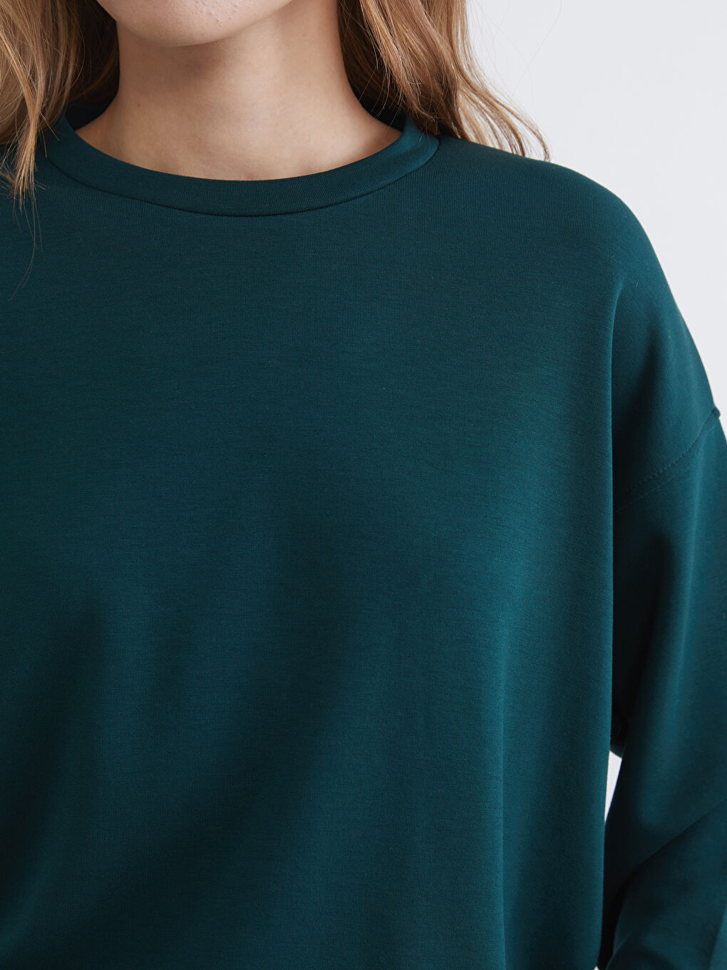 Yeşil Bisiklet Yaka Soft Touch Kadın Sweatshirt-2