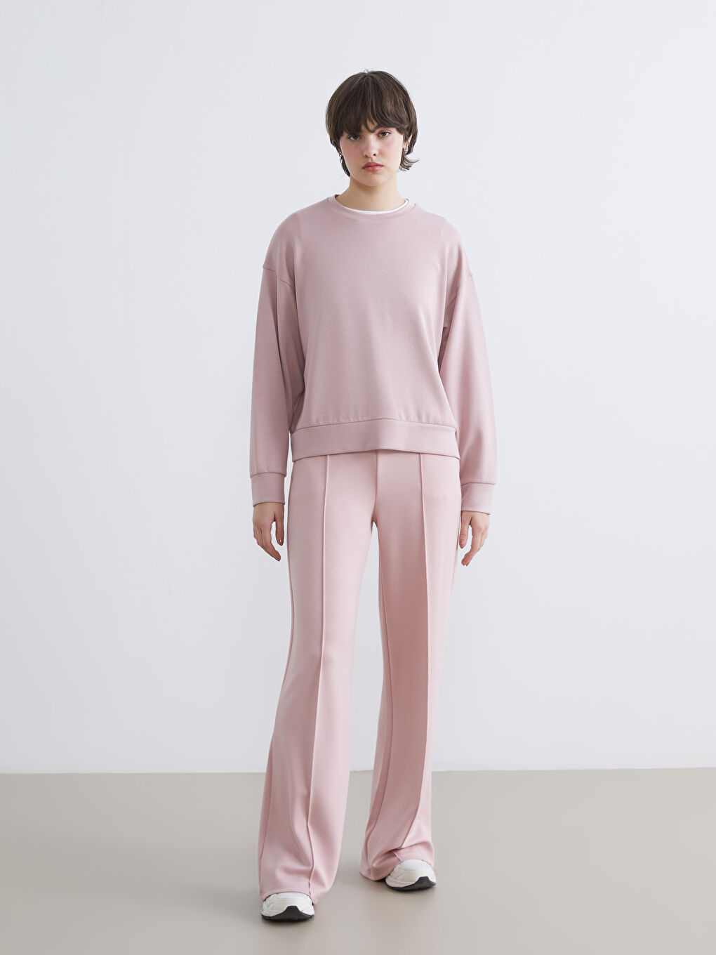 Pembe Bisiklet Yaka Soft Touch Kadın Sweatshirt-1