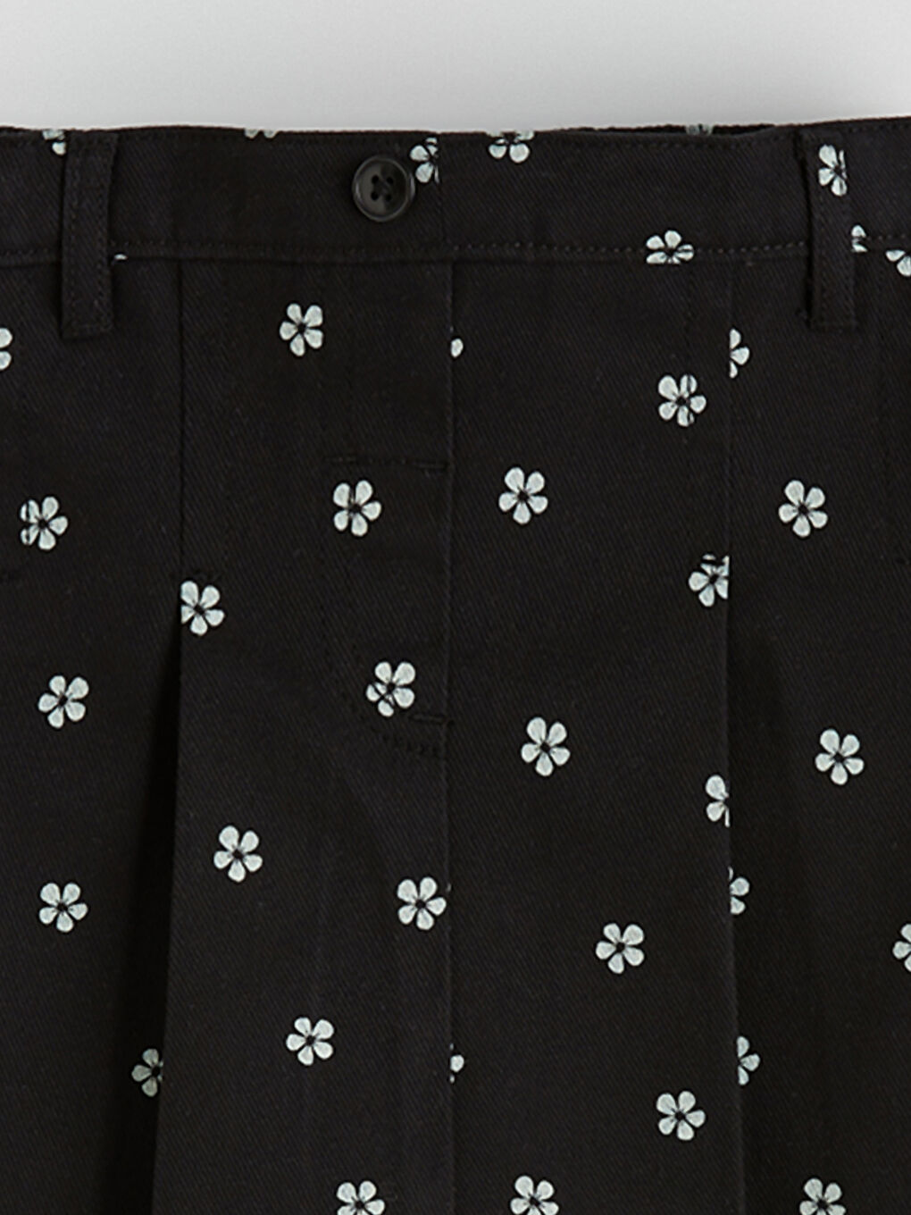 Момиче Черно Пола - къси панталони-1