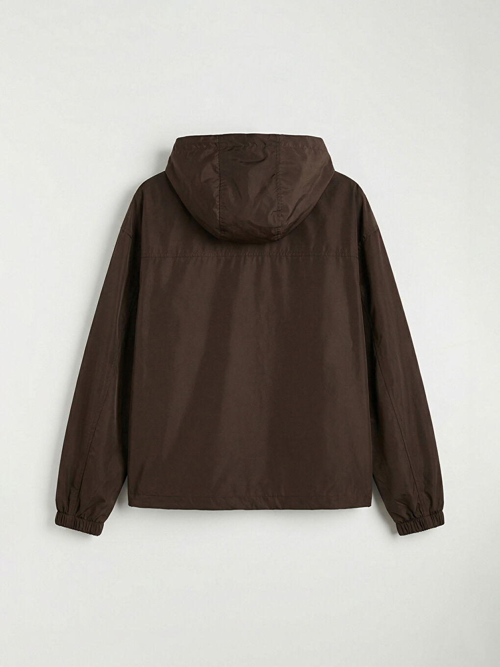 Kahverengi Kapüşonlu Kadın Yağmurluk-6