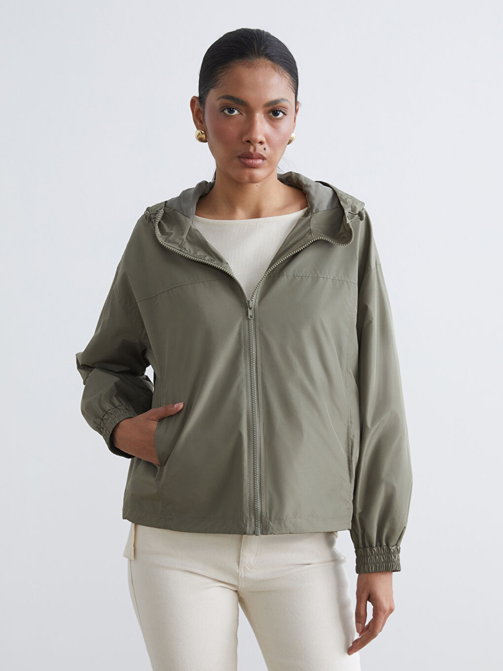 Haki Kapüşonlu Kadın Yağmurluk