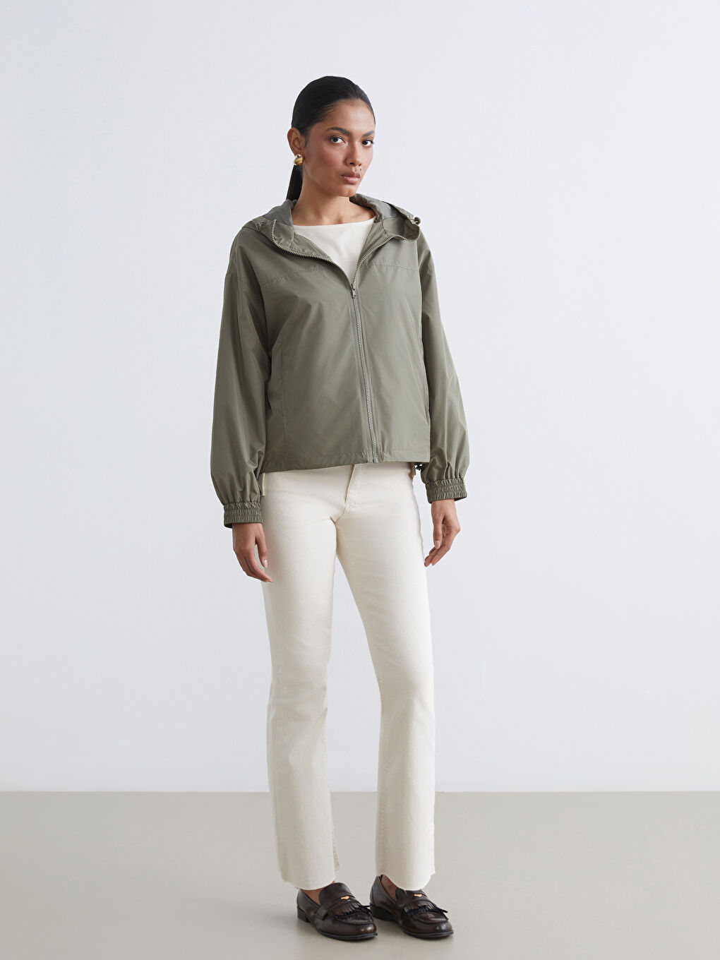 Haki Kapüşonlu Kadın Yağmurluk-1