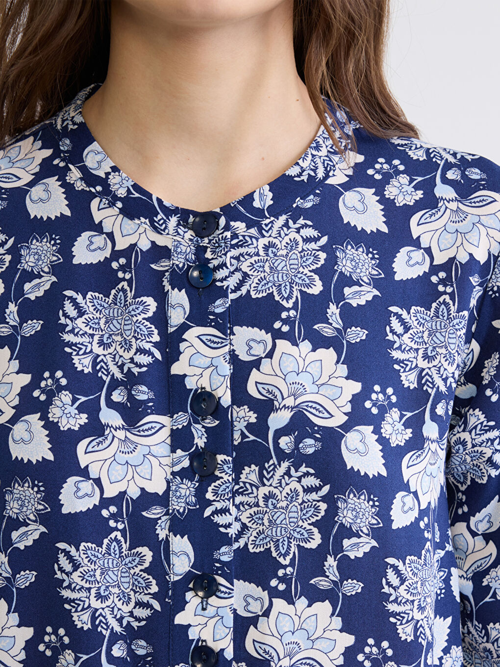Lacivert Hakim Yaka Çiçekli Balon Kollu Kadın Tunik-3