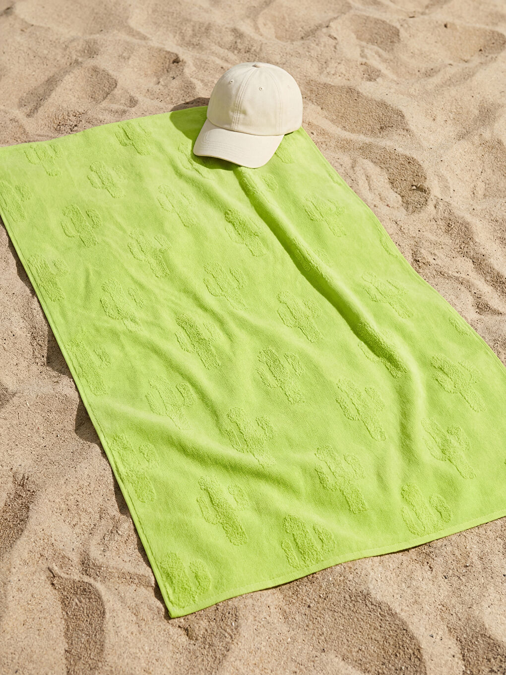 Yeşil Desenli Erkek Çocuk Plaj Havlusu 90x165 cm