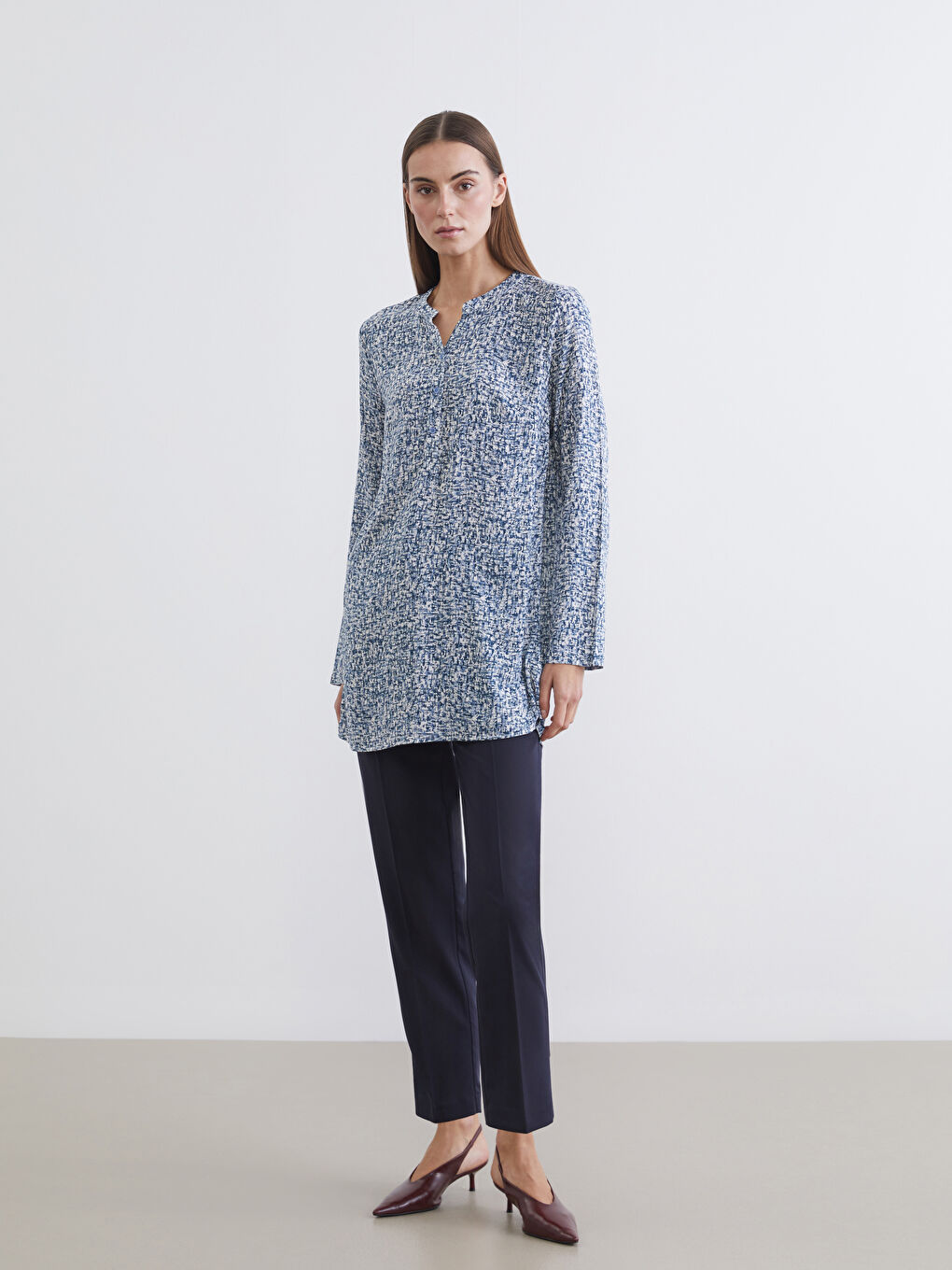 İndigo Kaçık Yaka Desenli Kadın Tunik-1