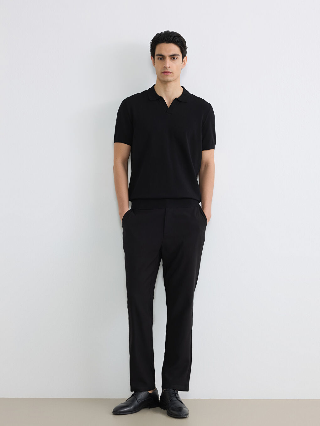 Siyah Standart Kalıp Armürlü Erkek Pantolon