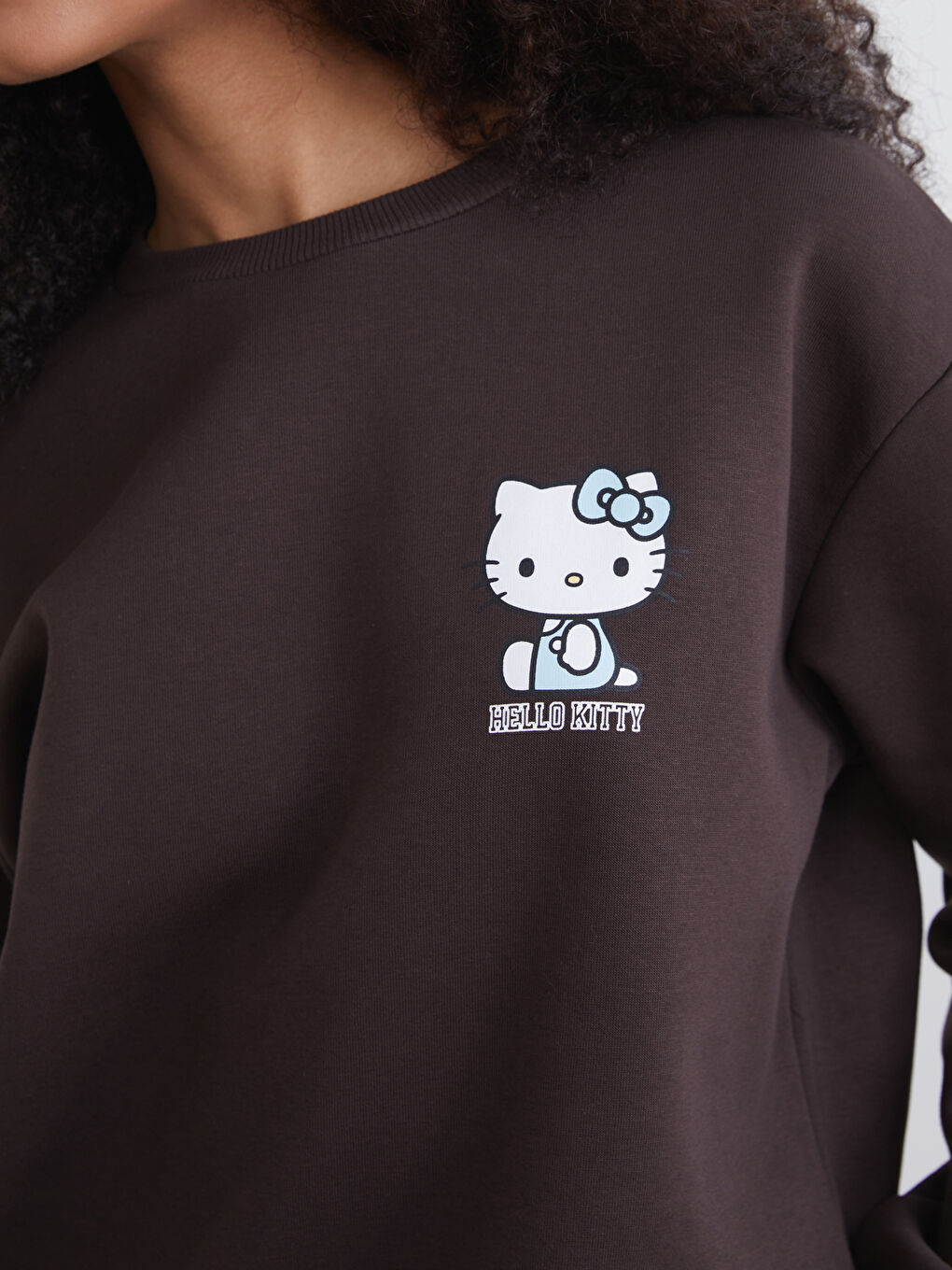 Kahverengi Hello Kitty Baskılı Kadın Kalın Sweatshirt-2