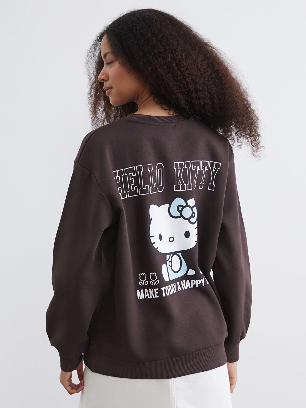 Kahverengi Hello Kitty Baskılı Kadın Kalın Sweatshirt-3