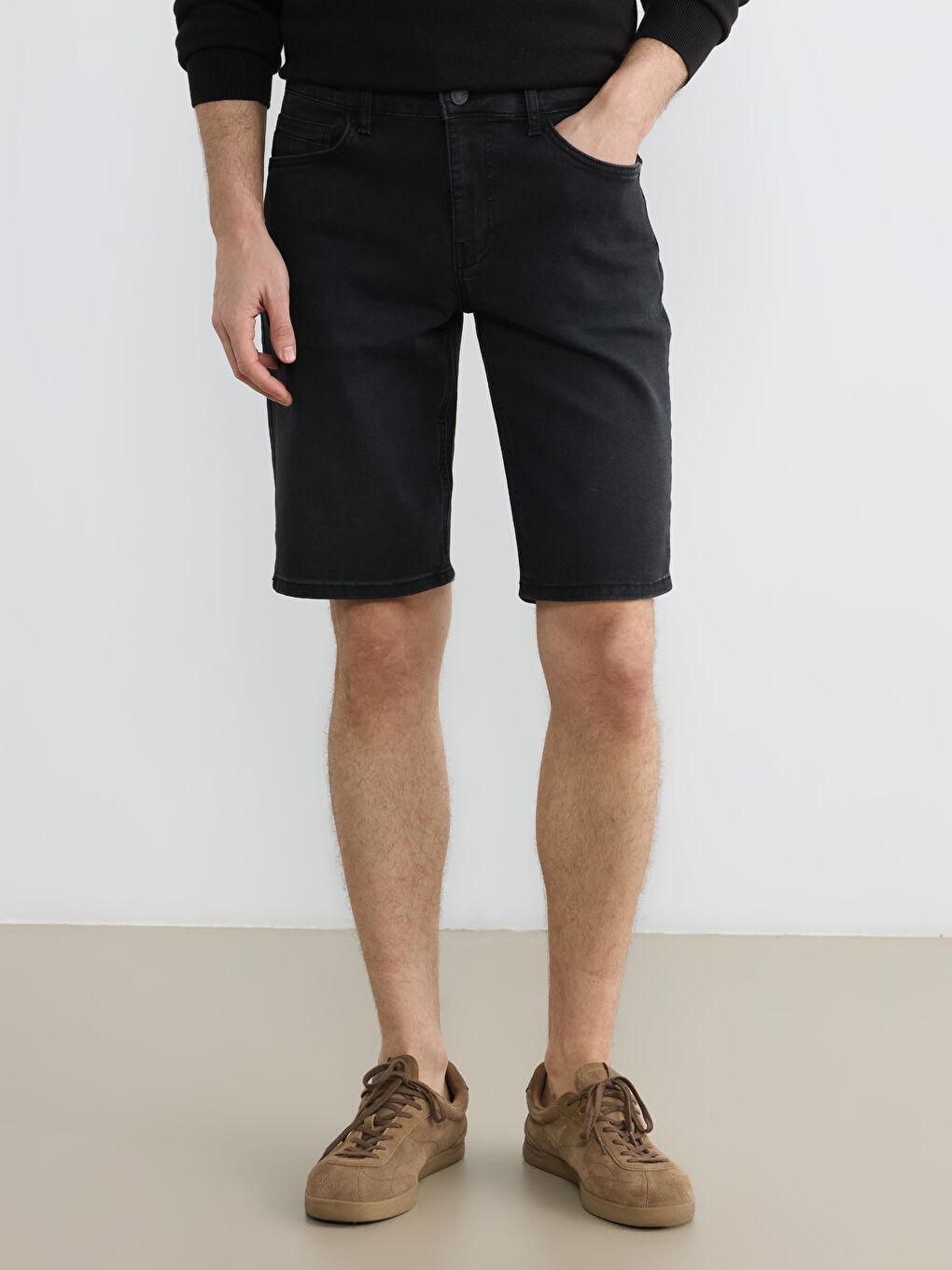 Siyah Slim Fit Erkek Jean Şort-1