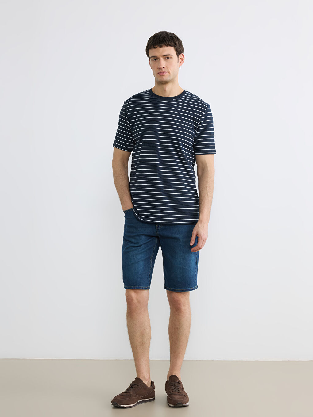 İndigo Standart Kalıp Erkek Jean Şort