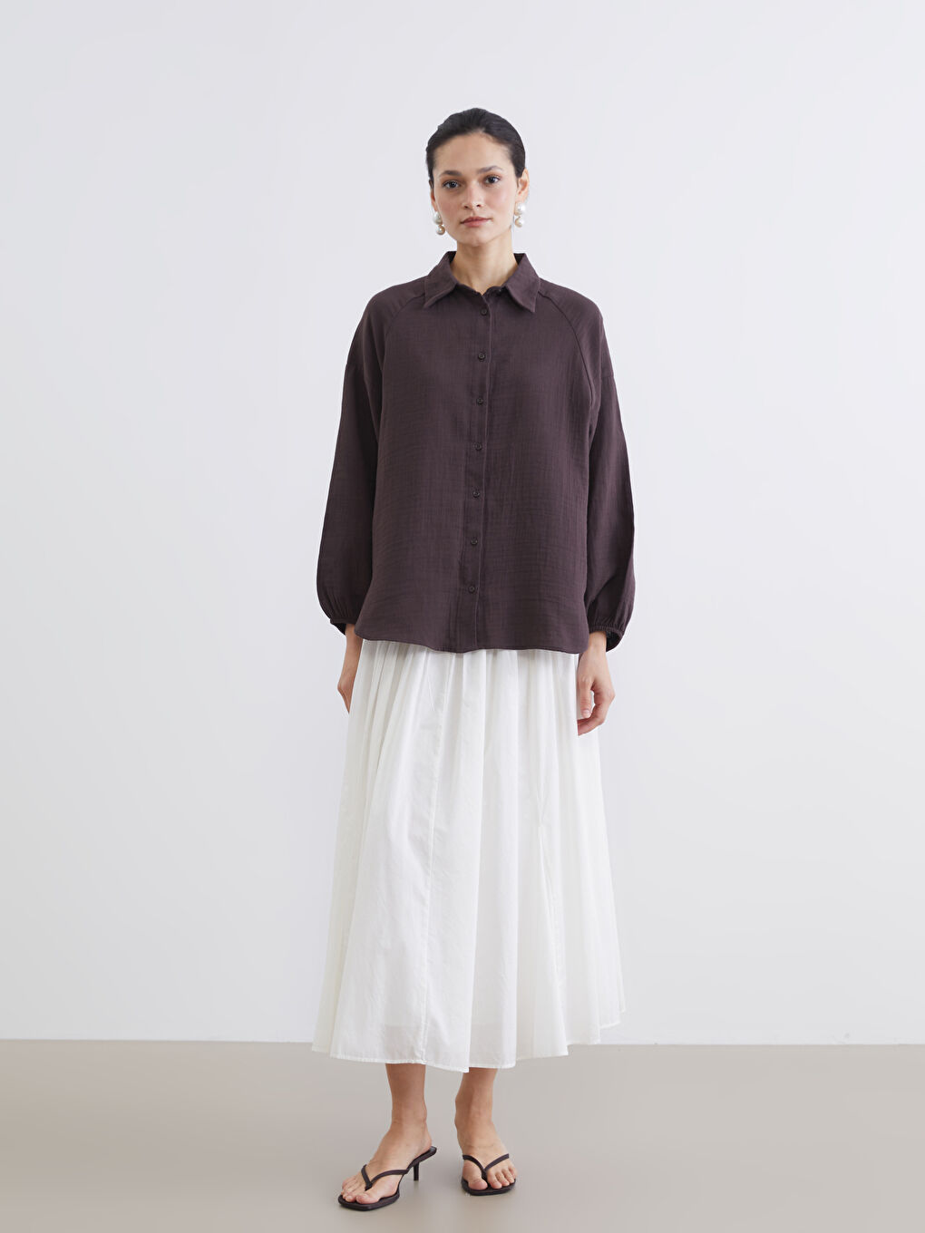 Kahverengi Dokulu Oversize Müslin Kadın Gömlek Tunik-1