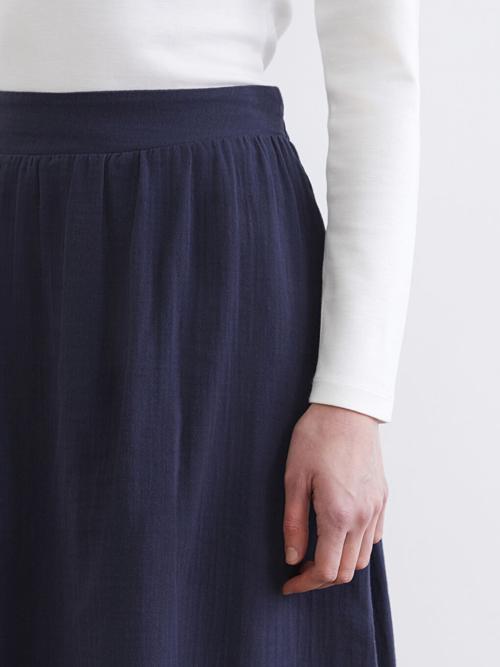 تەنورە شینی تۆخ ژن-2