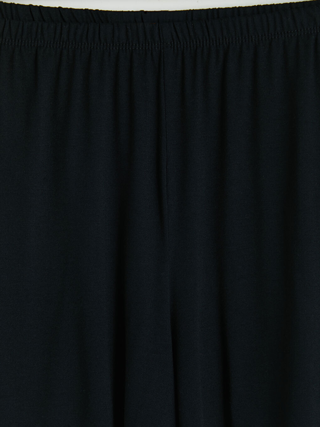 Siyah V Yaka Fiyonklu Kadın Şortlu Pijama Takımı-6