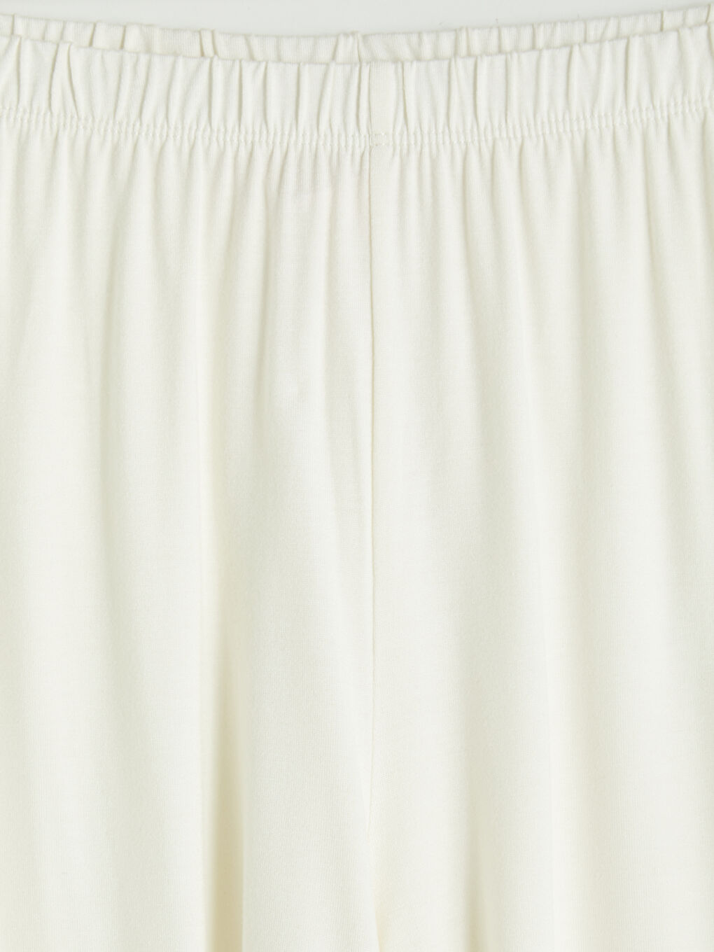 Ekru V Yaka Fiyonklu Kadın Şortlu Pijama Takımı-6