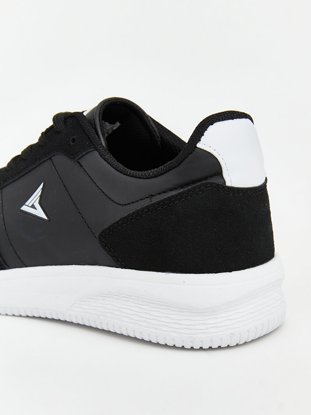 Siyah Bağcıklı Süet Görünümlü Erkek Çocuk Spor Ayakkabı-4