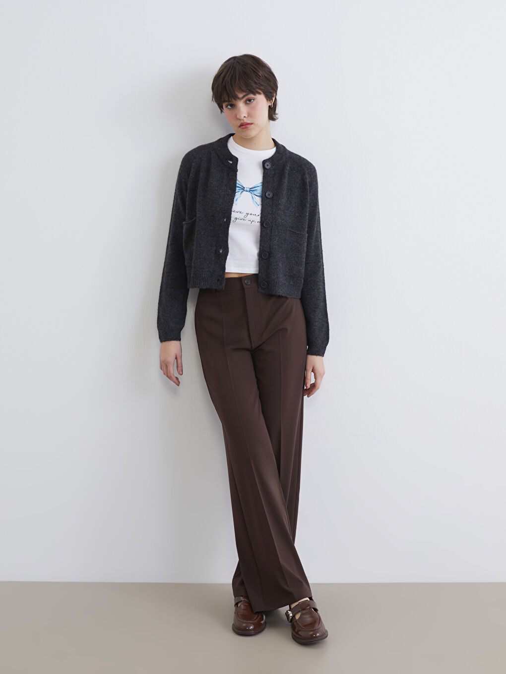 Kahverengi Bisiklet Yaka Kadın Triko Hırka-1