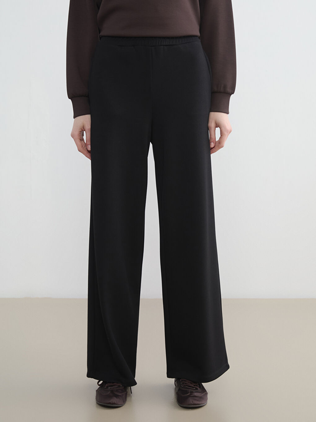 Siyah Beli Lastikli Soft Touch Kadın Eşofman Altı-2