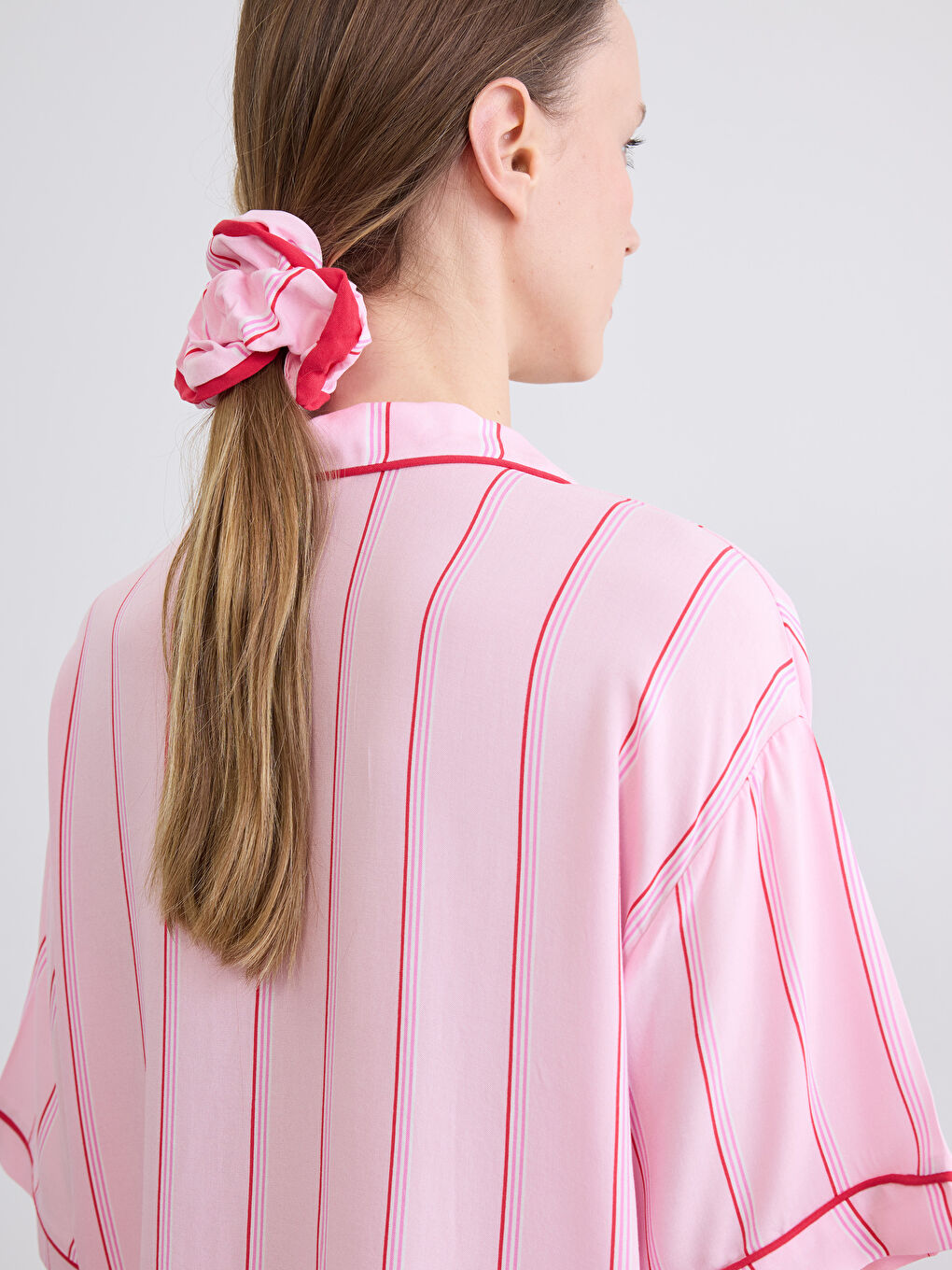 Pembe Gömlek Yaka Çizgili Kadın Pijama Takım-4