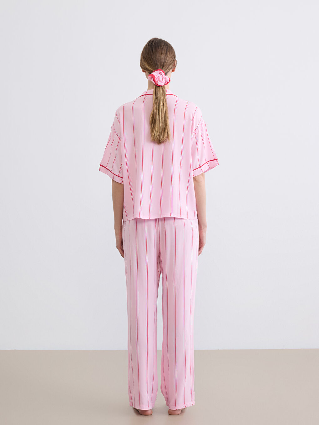 Pembe Gömlek Yaka Çizgili Kadın Pijama Takım-6