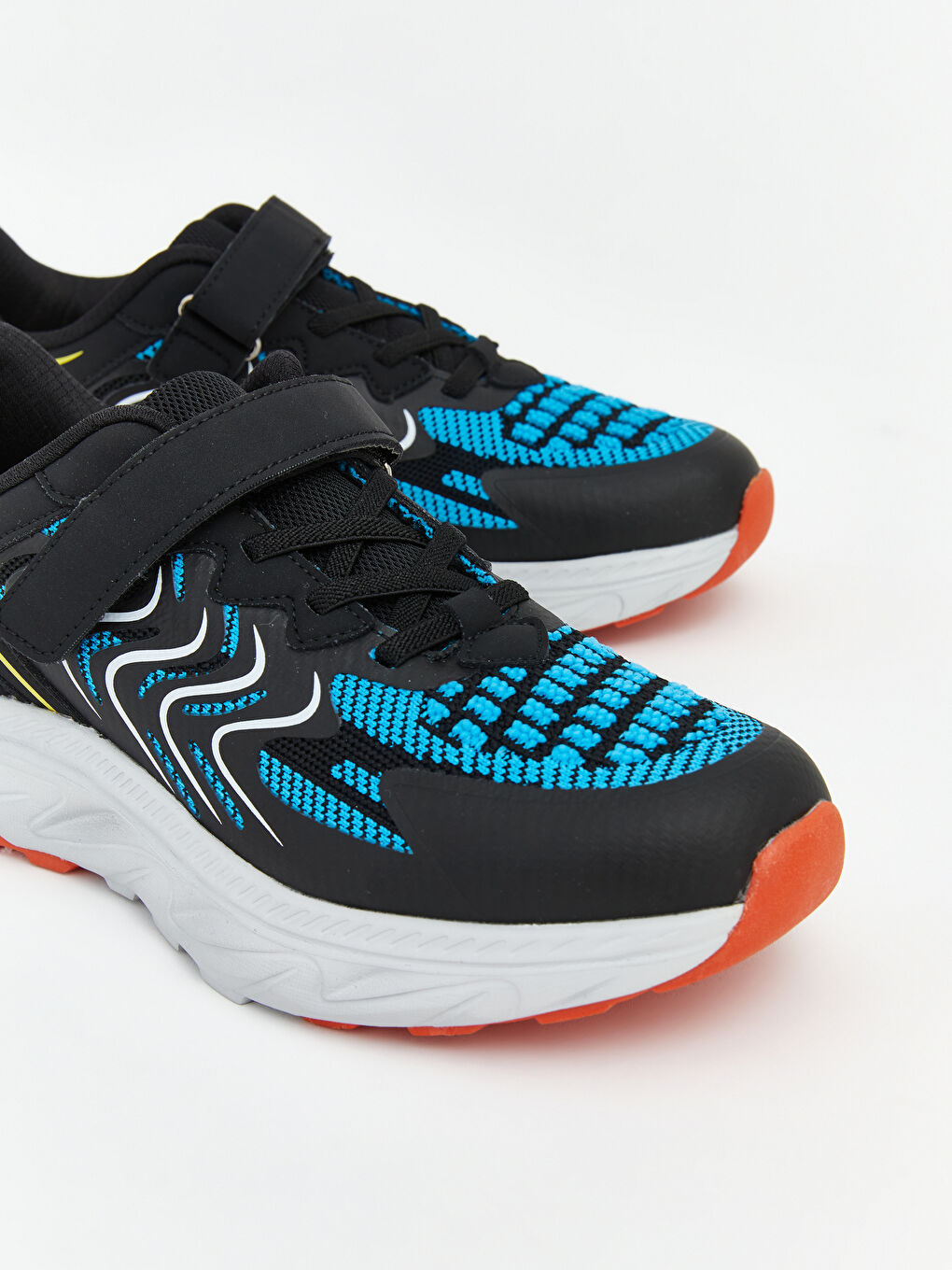 Siyah Baskılı Erkek Çocuk Spor Ayakkabı-2