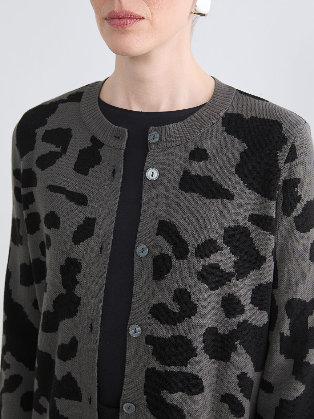 Antrasit Bisiklet Yaka Leopar Desenli Kadın Triko Hırka-2