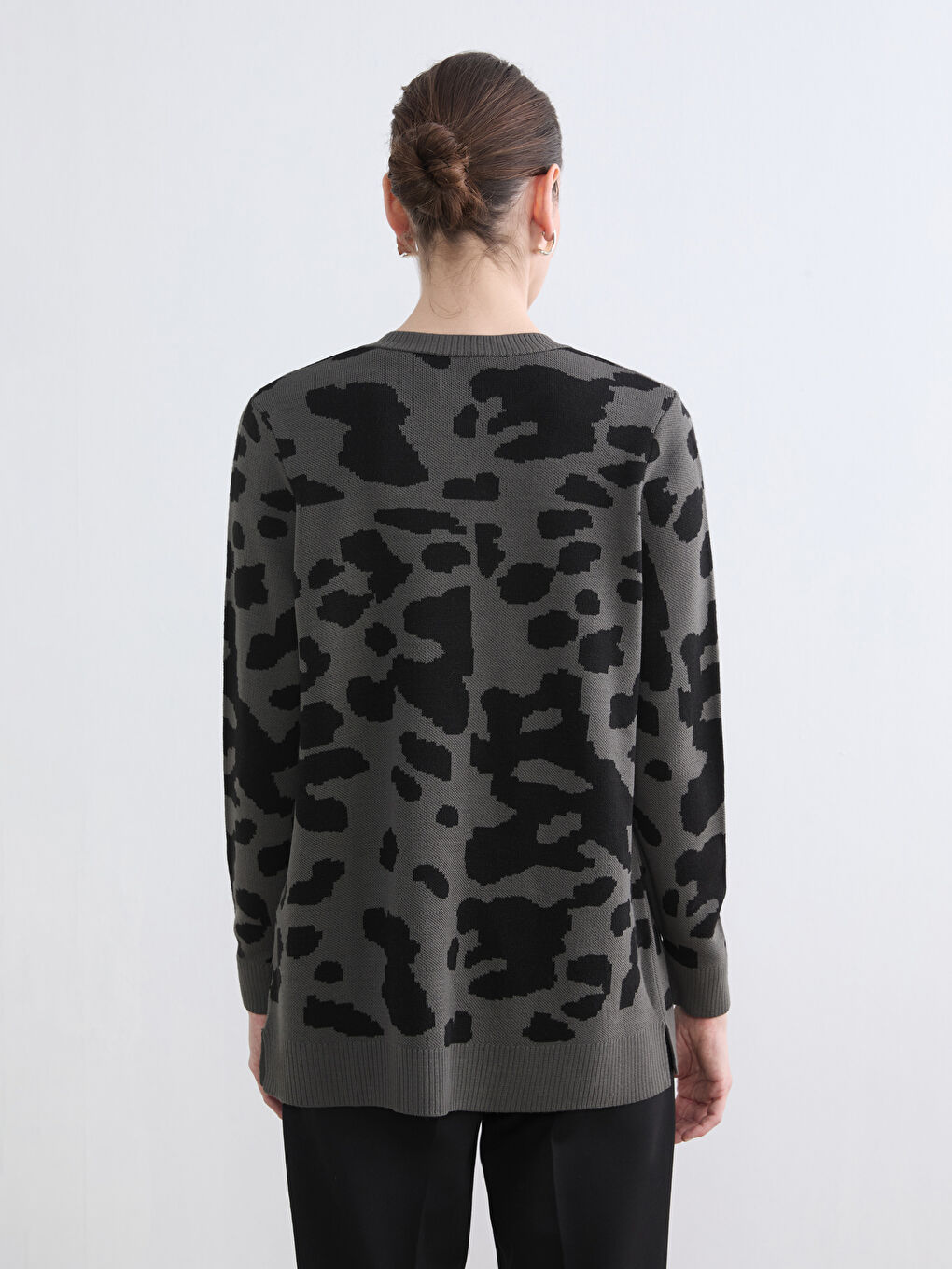 Antrasit Bisiklet Yaka Leopar Desenli Kadın Triko Hırka-3