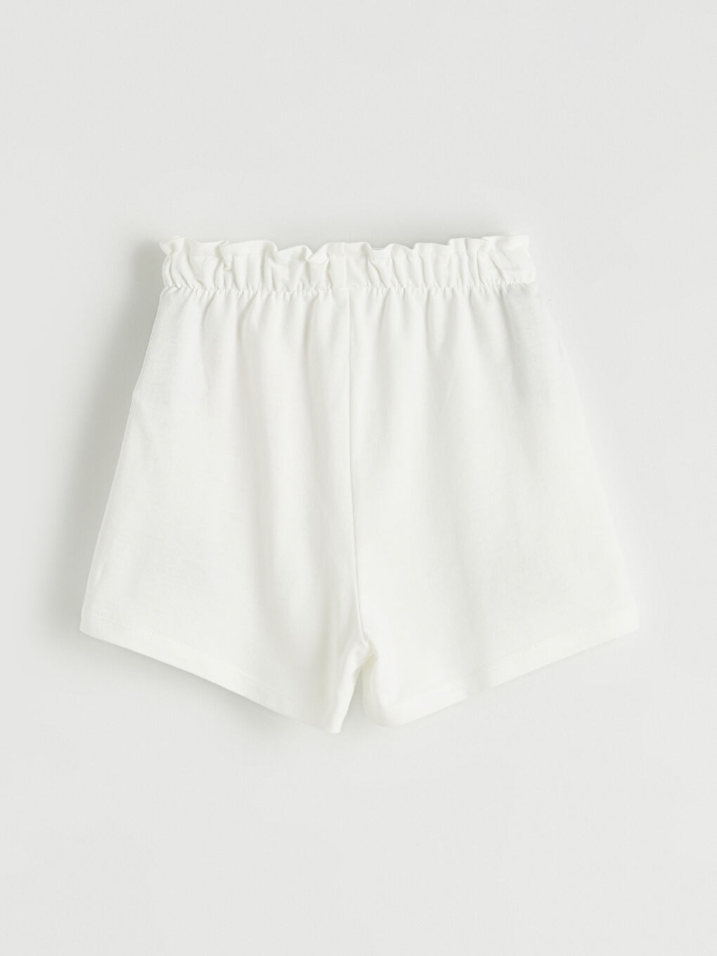 Ekru Beli Lastikli Kalp Detaylı Kız Çocuk Şort-2