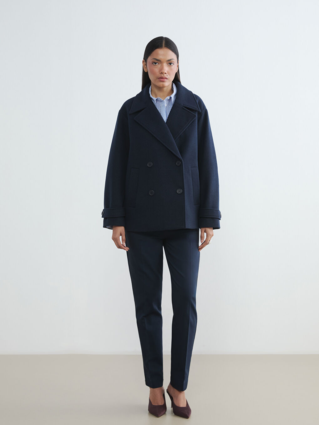 Lacivert Kruvaze Yaka Kadın Kaşe Kaban-1