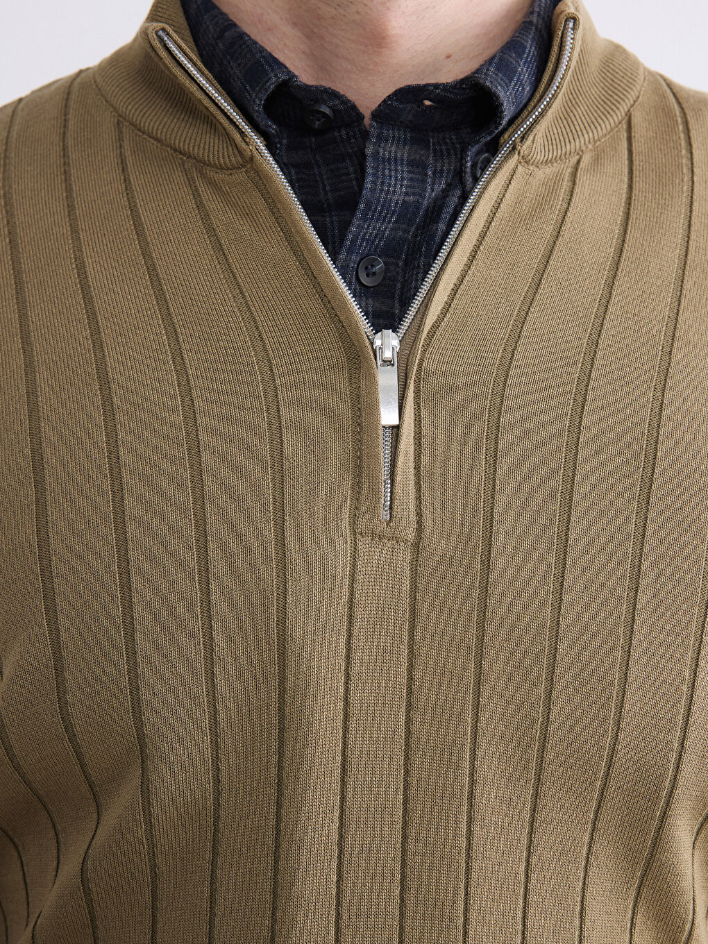 سويتَر رجالي بكول رول من التريكو-5