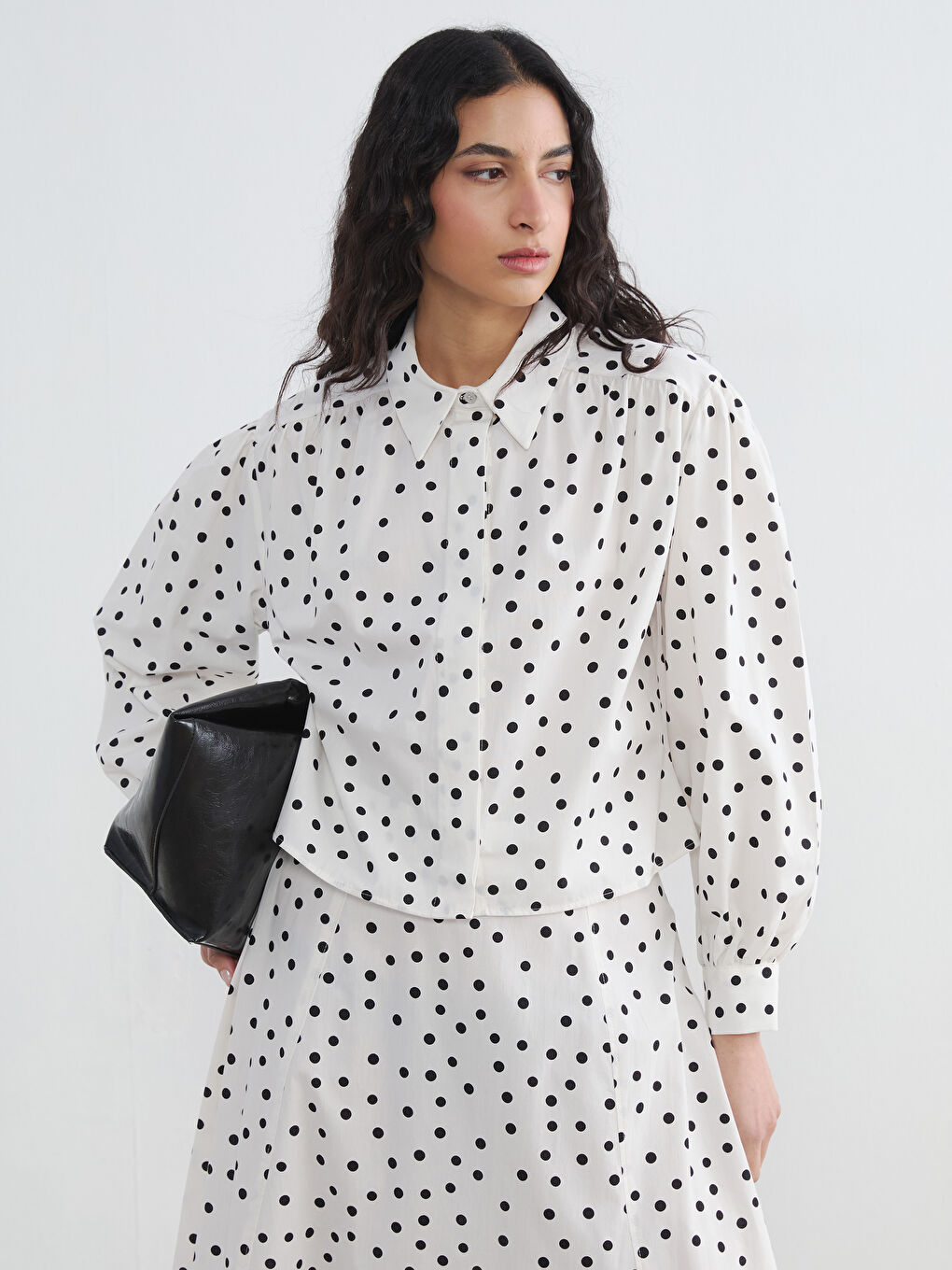 Beyaz Puantiyeli Poplin Kadın Gömlek