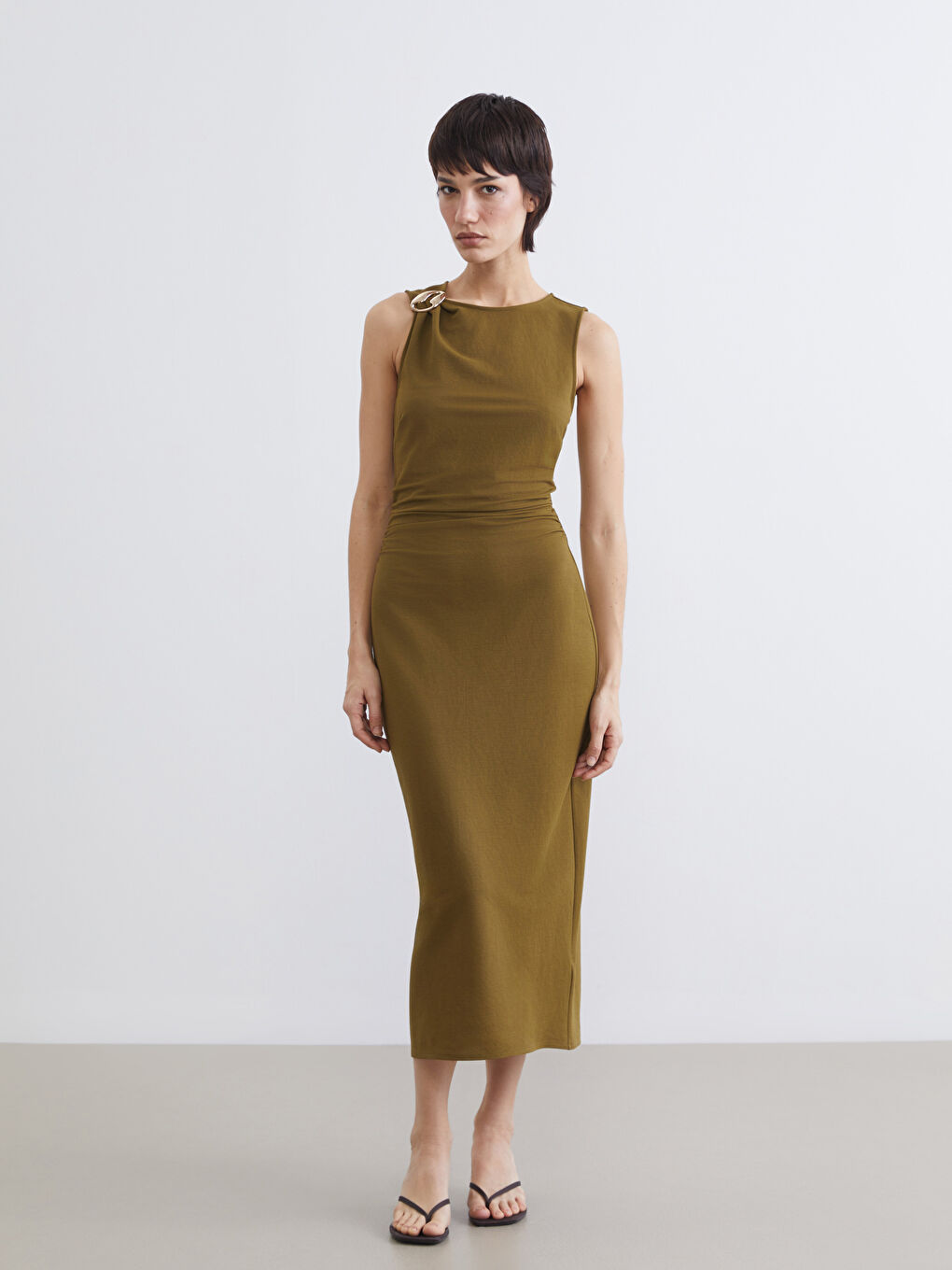 TAMNO ŽUTA Haljina Žena