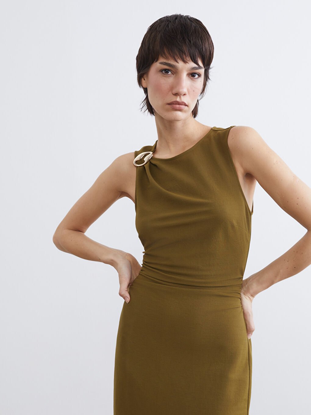 TAMNO ŽUTA Haljina Žena-1