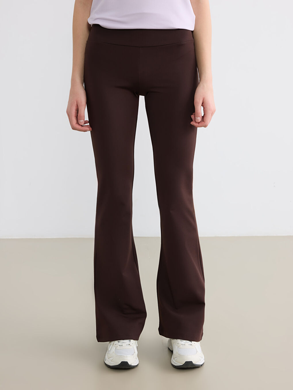 Спортивные леггинсы с высокой посадкой и расклешённым низом для женщин-1