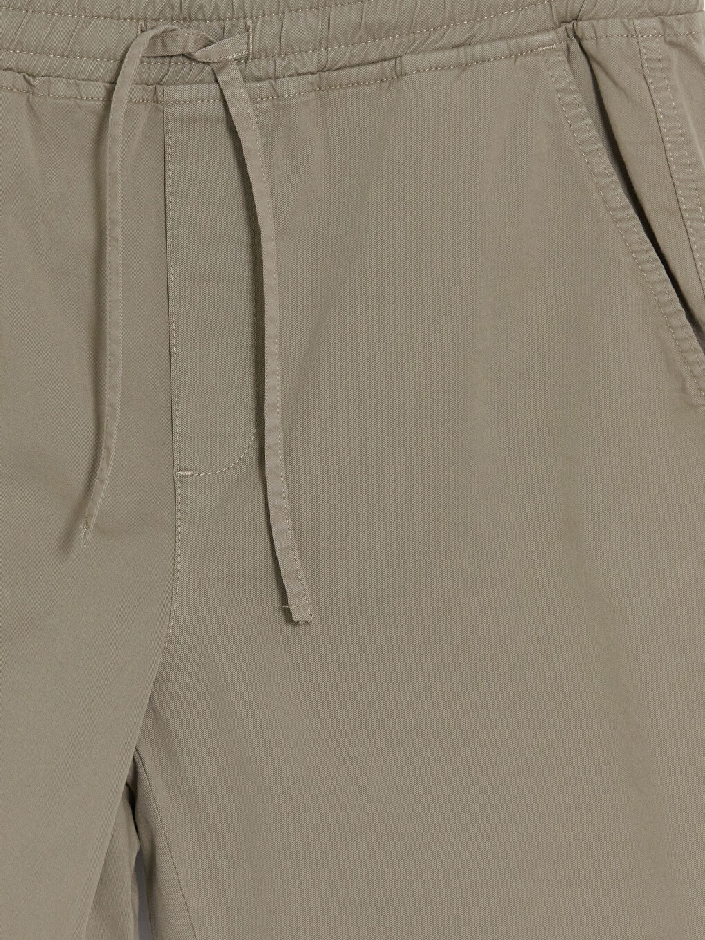 Yeşil Regular Fit Gabardin Erkek Şort-2