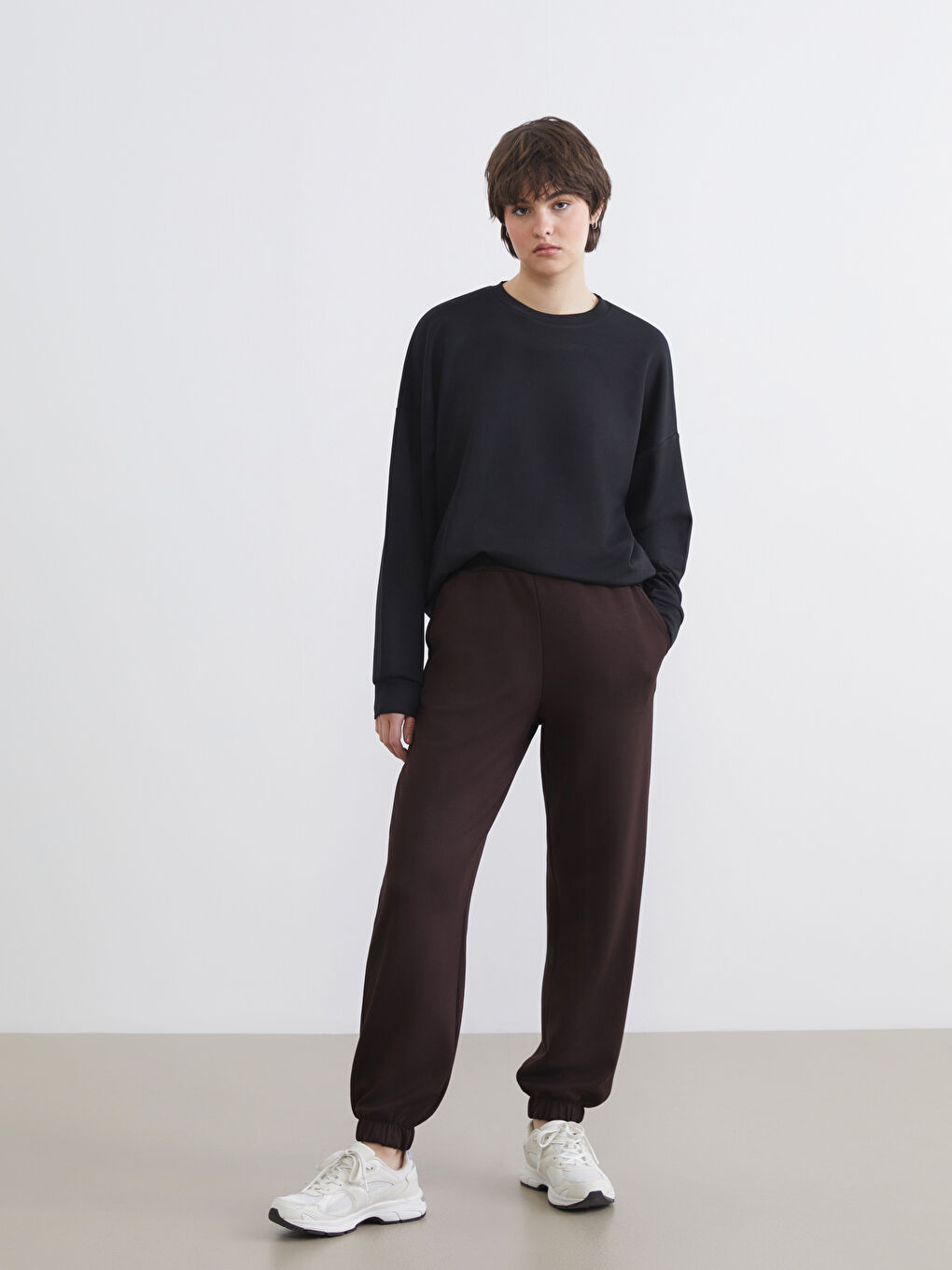 Kahverengi Beli Lastikli Soft Touch Kadın Jogger Eşofman Altı	