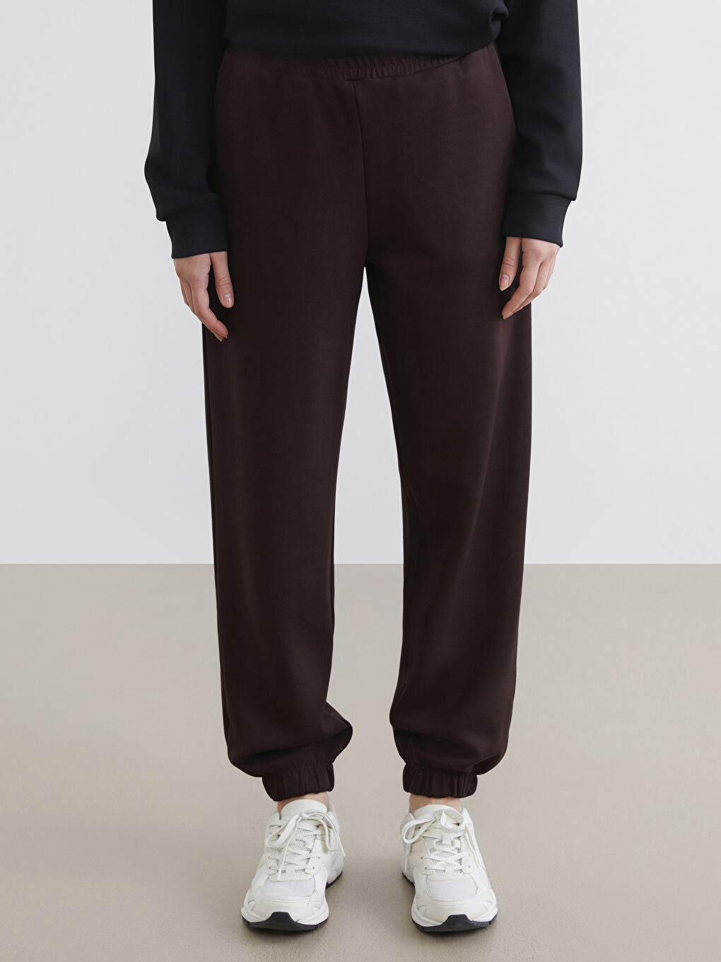 Kahverengi Beli Lastikli Soft Touch Kadın Jogger Eşofman Altı	-1