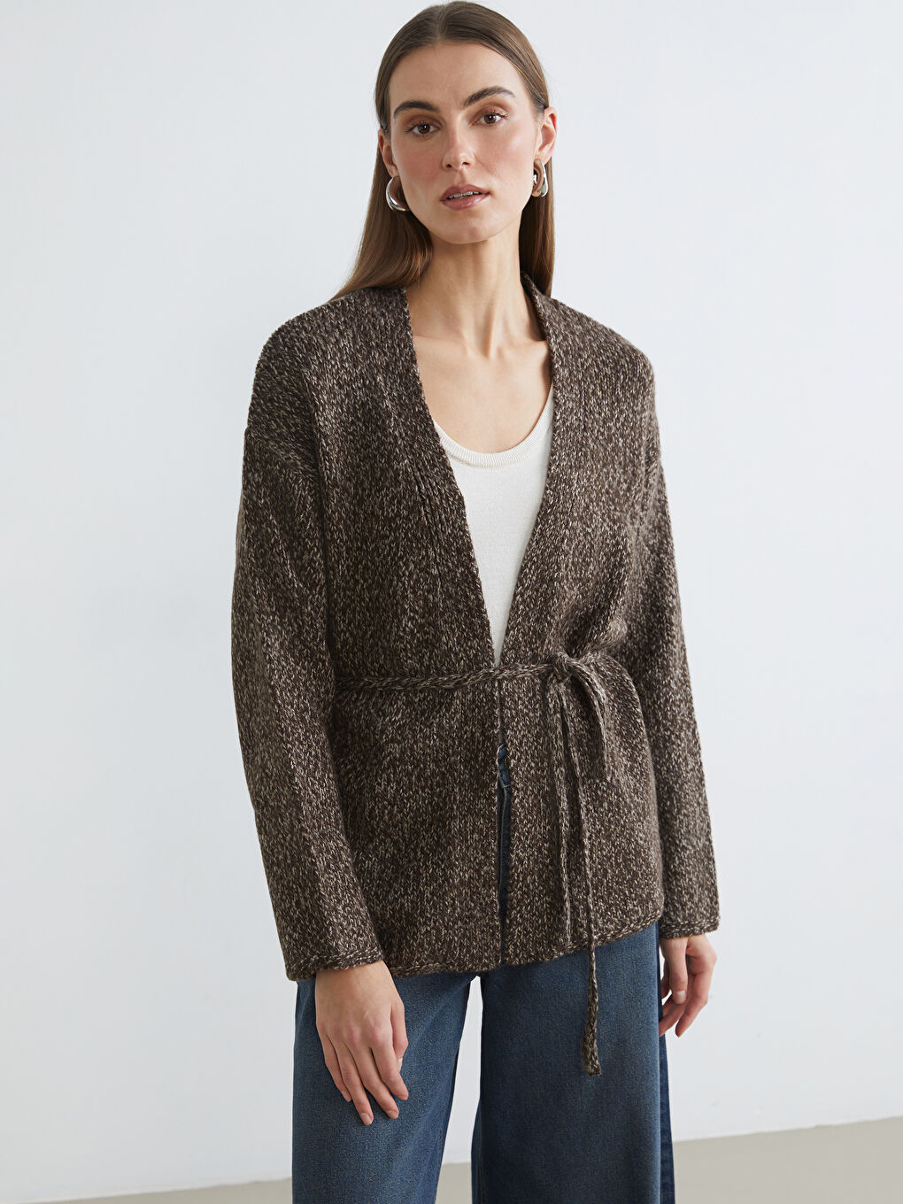 Kahverengi Şal Yaka Desenli Kadın Triko Hırka