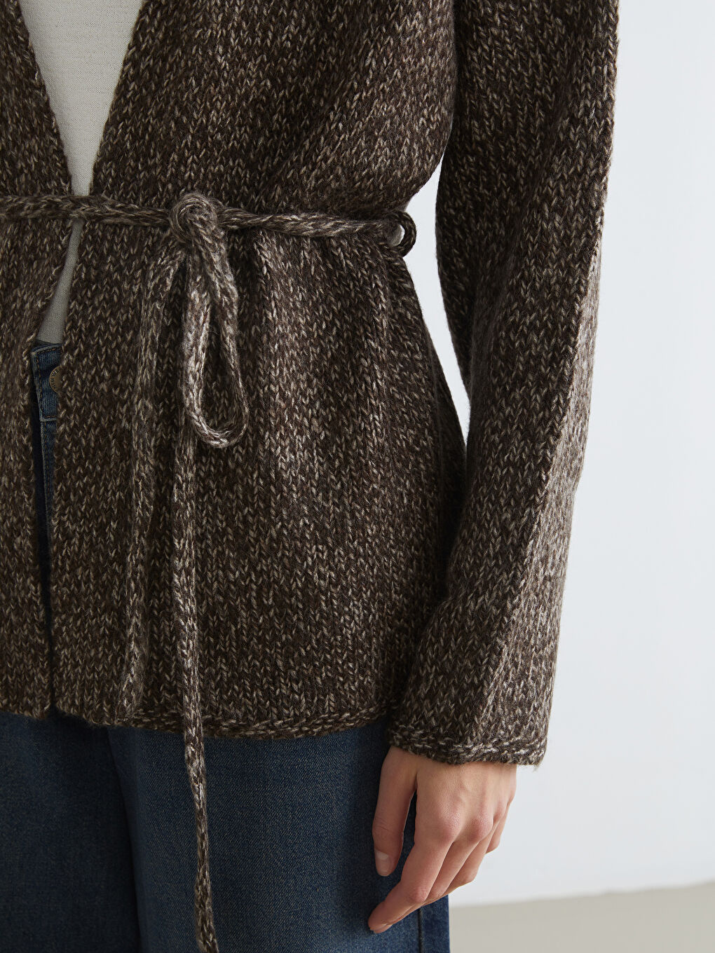 Kahverengi Şal Yaka Desenli Kadın Triko Hırka-2