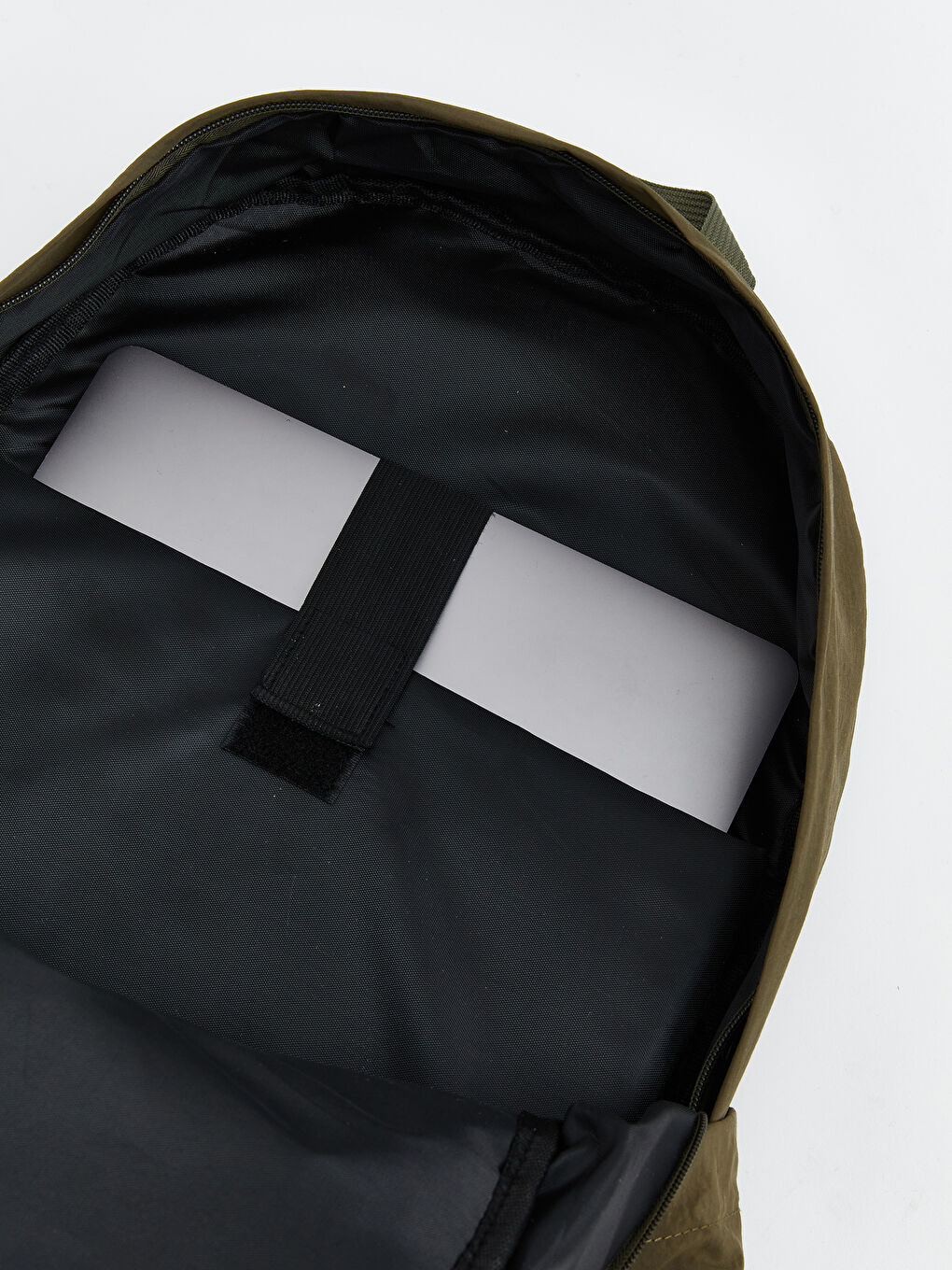 Man KHAKI Backpack-4