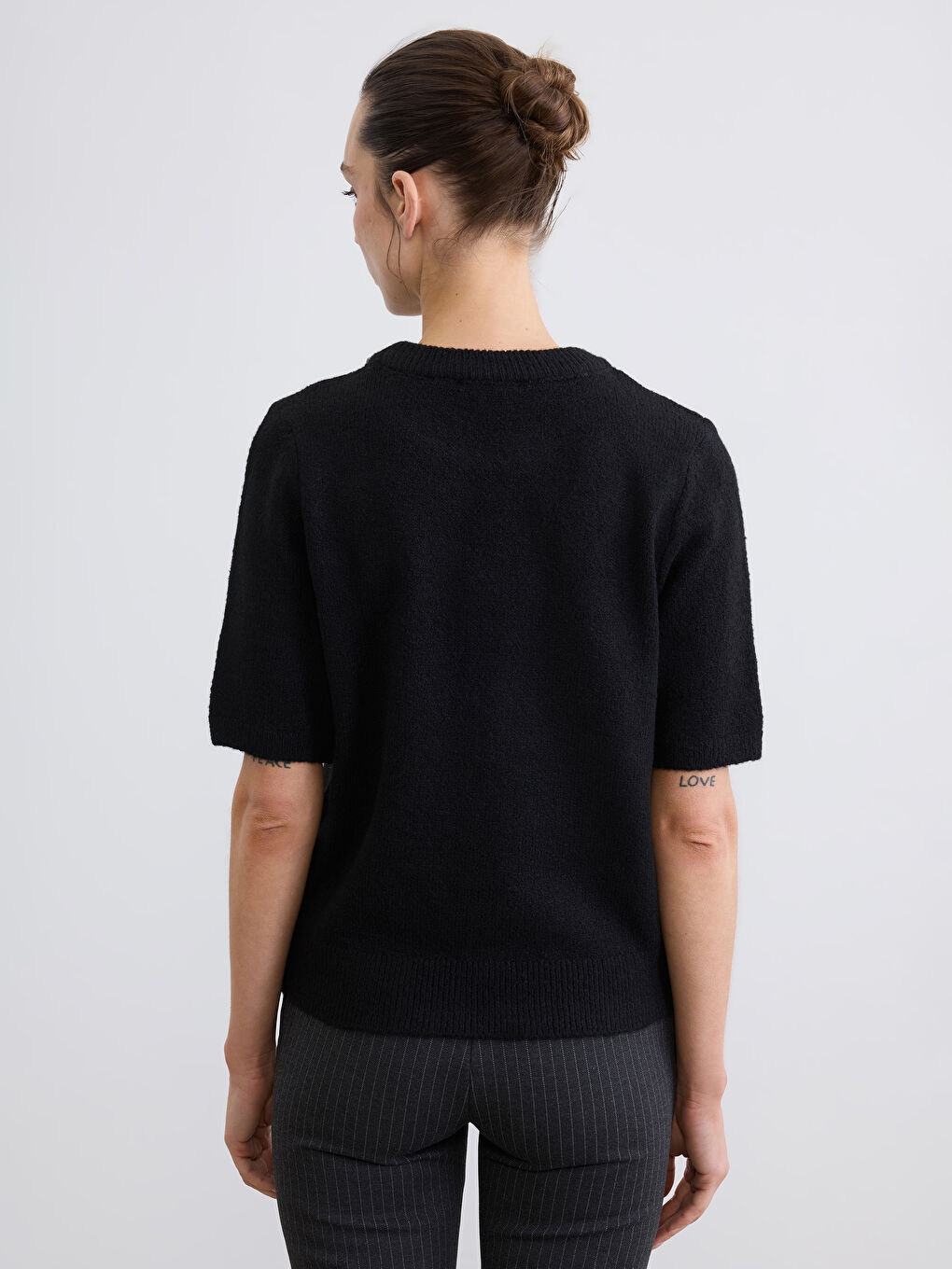 Siyah Bisiklet Yaka Taşlı Kadın Triko Kazak-3